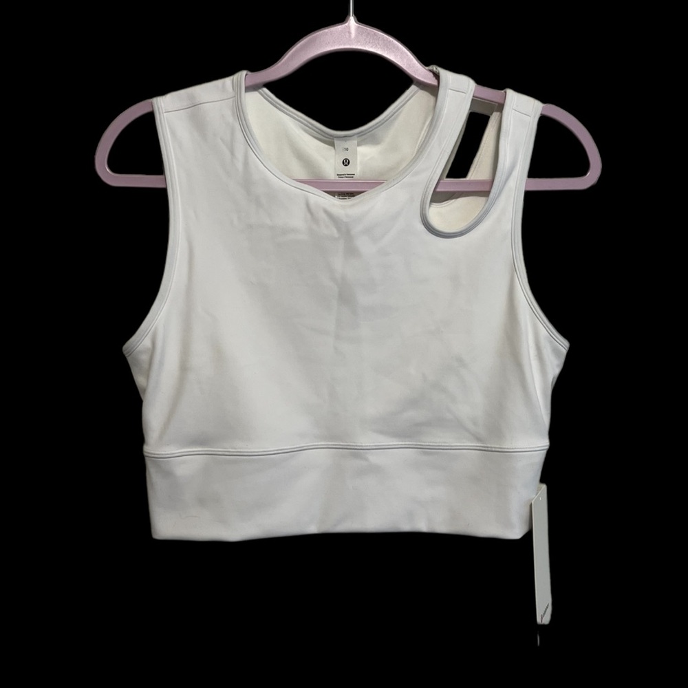 NWT Mastered Motion
Cropped white Tank size 10